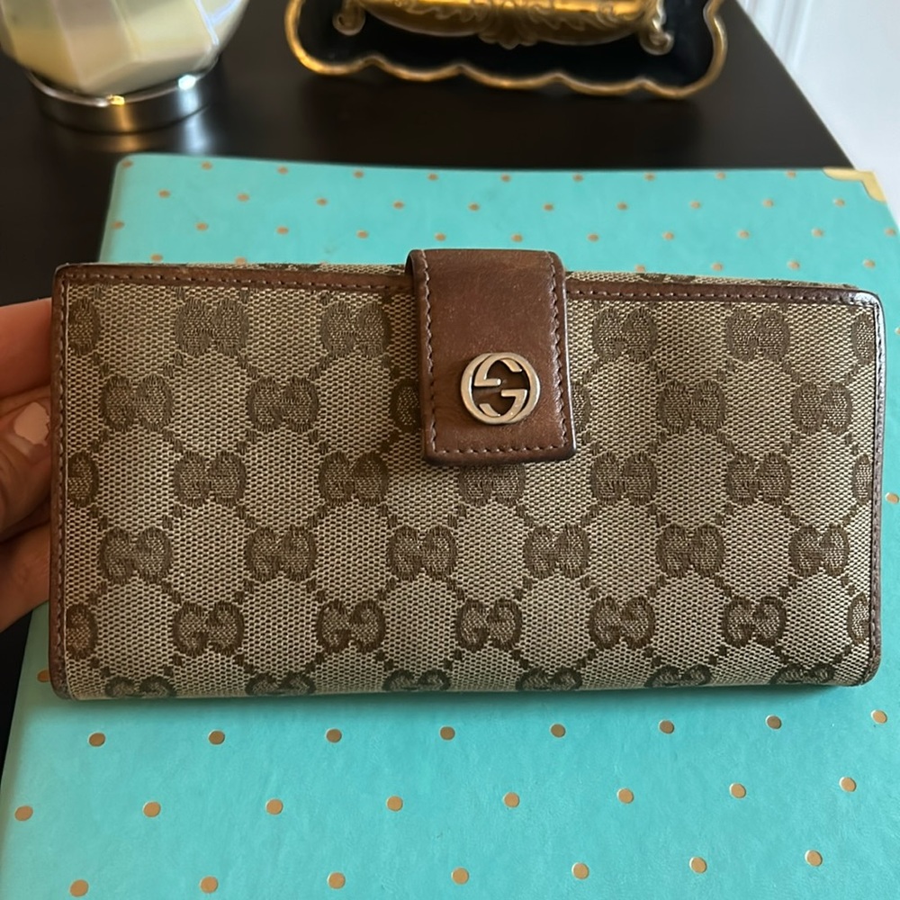 Gucci wallet